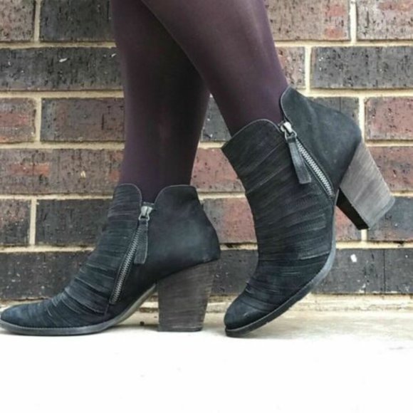 Malibu sliced zip bootie Clearance